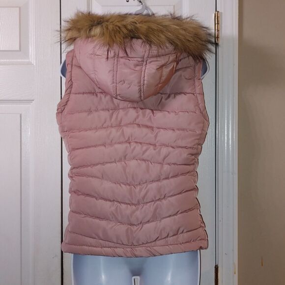 Greenlander Mauve Puffer Vest with removeable faux fur hood  NWOT  Sz S - Picture 4 of 6